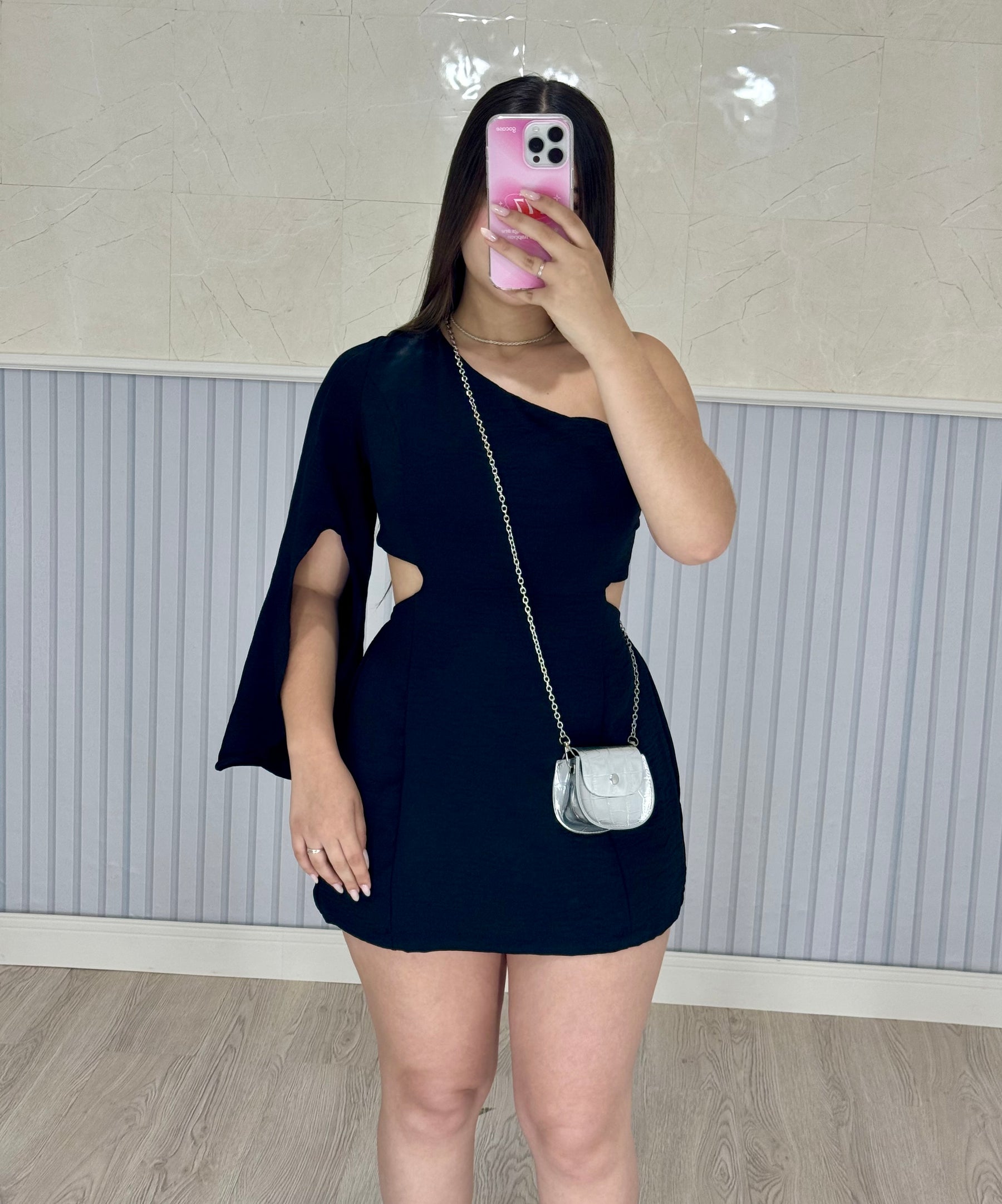 Macaquinho Com Abertura Lateral Bárbara