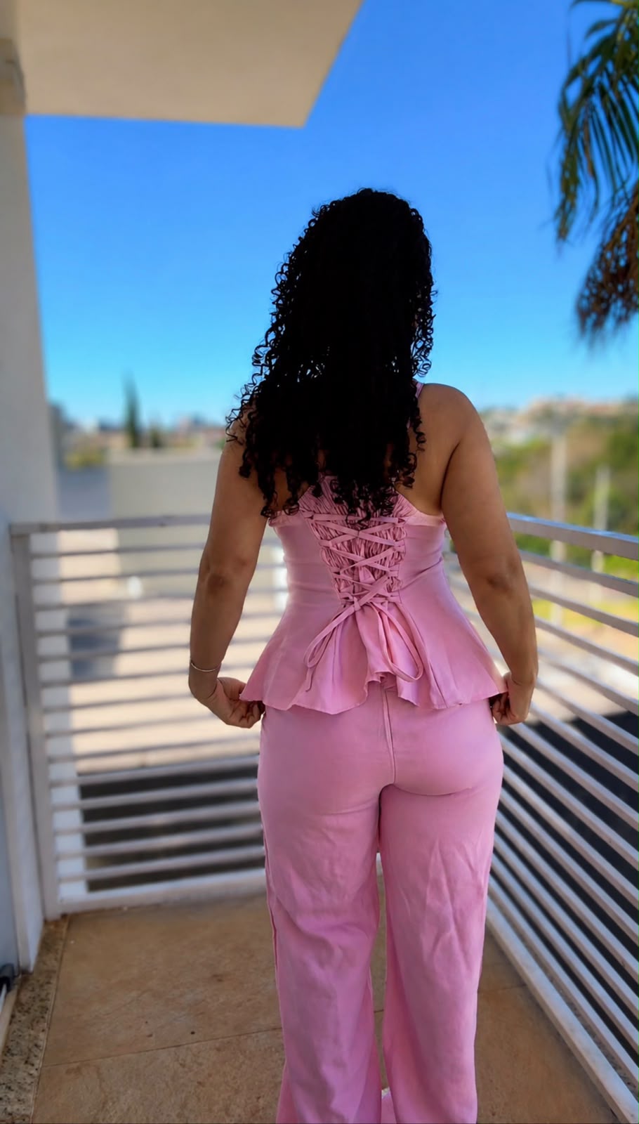 Conjunto Feminino Susane Rosa Sensorial Amarant com Blusa Peplum Corset e Calça Pantalona