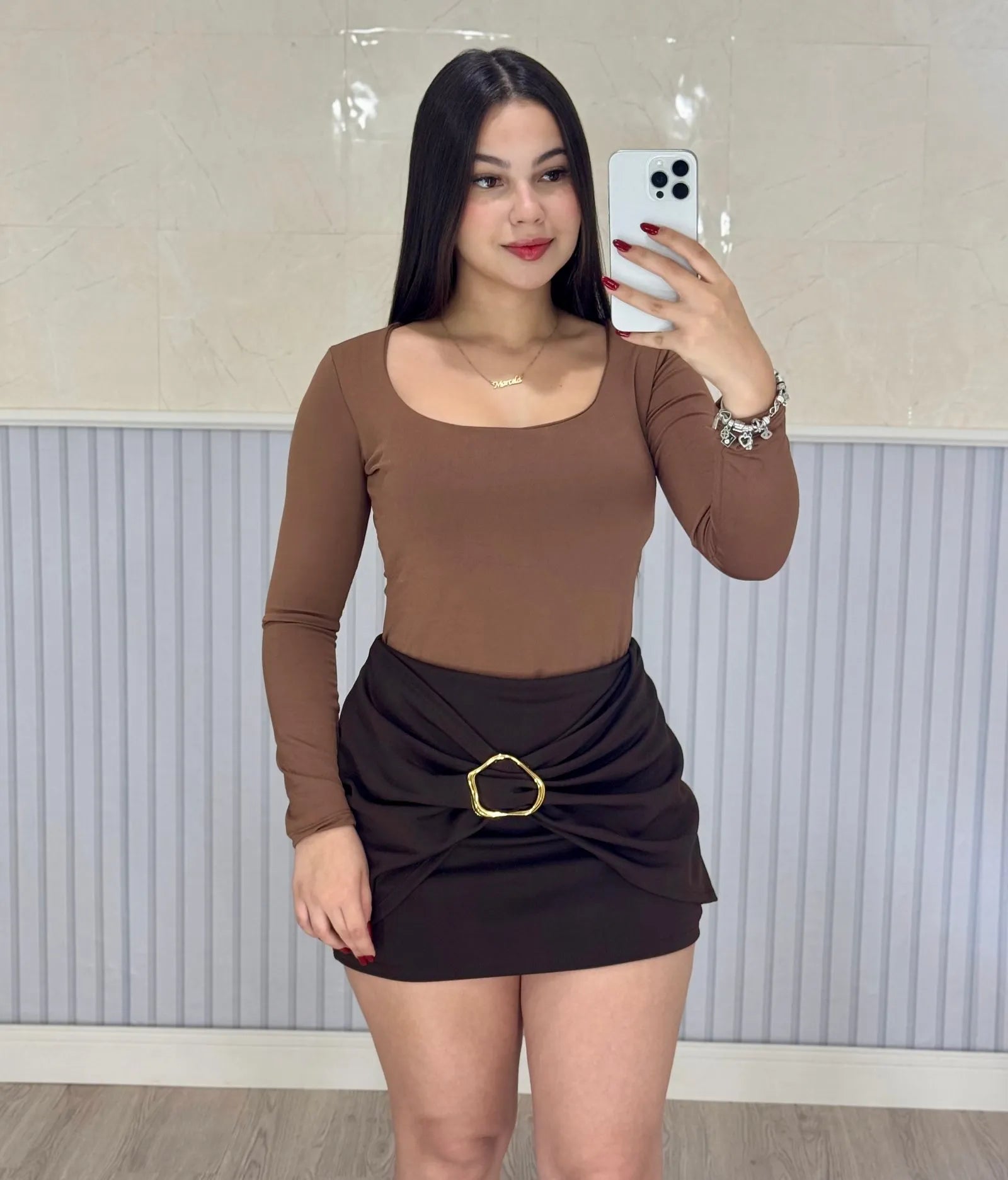 short saia feminino, short saia jeans, short saia cintura alta, short saia de academia, short saia para treino, short saia esportivo, short saia fitness, short saia curto, short saia de malha, short saia casual