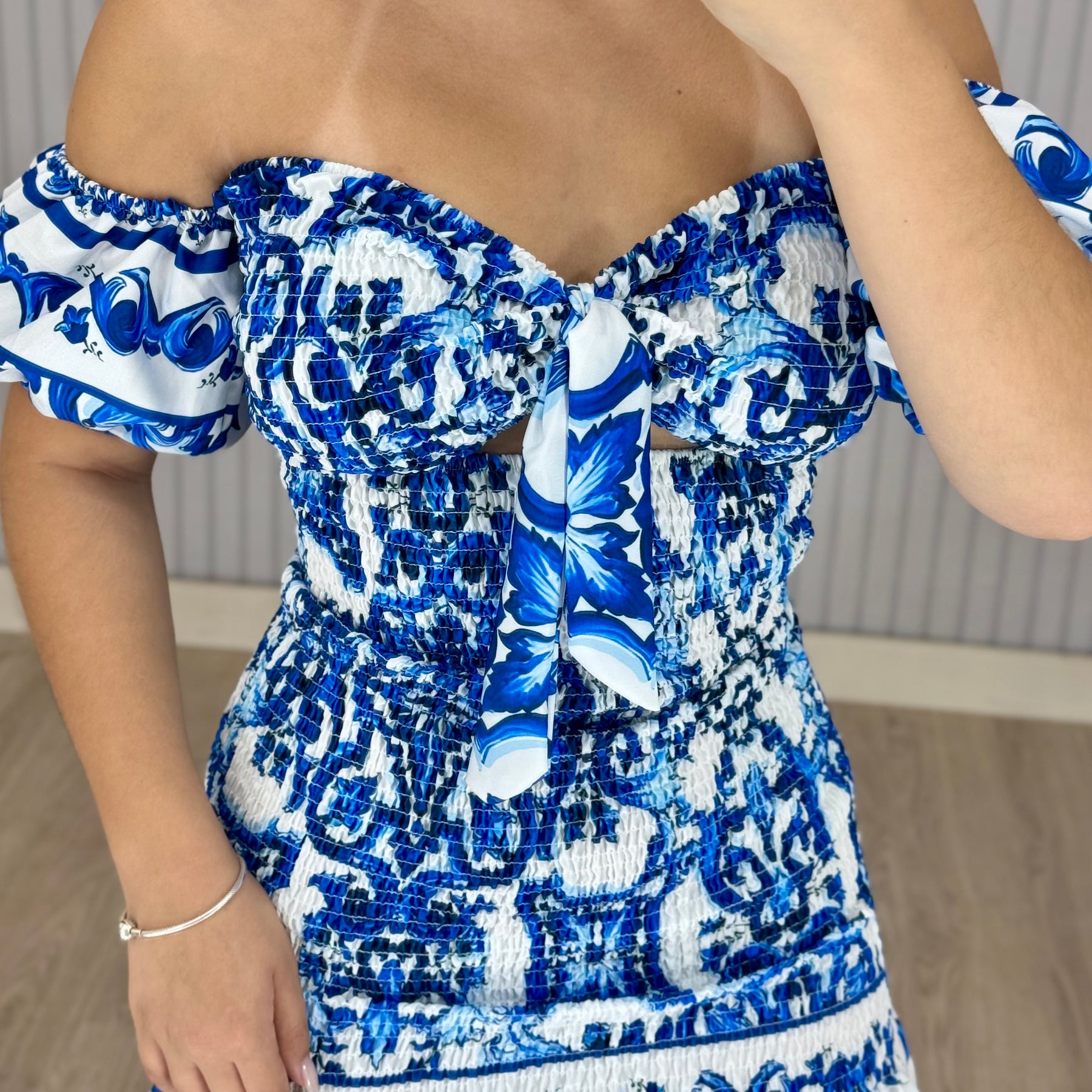 Vestido Curto Lastex Maju