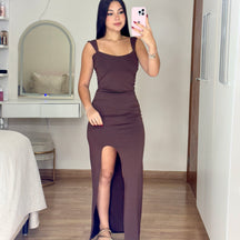Vestido Longo Com Fenda Suplex