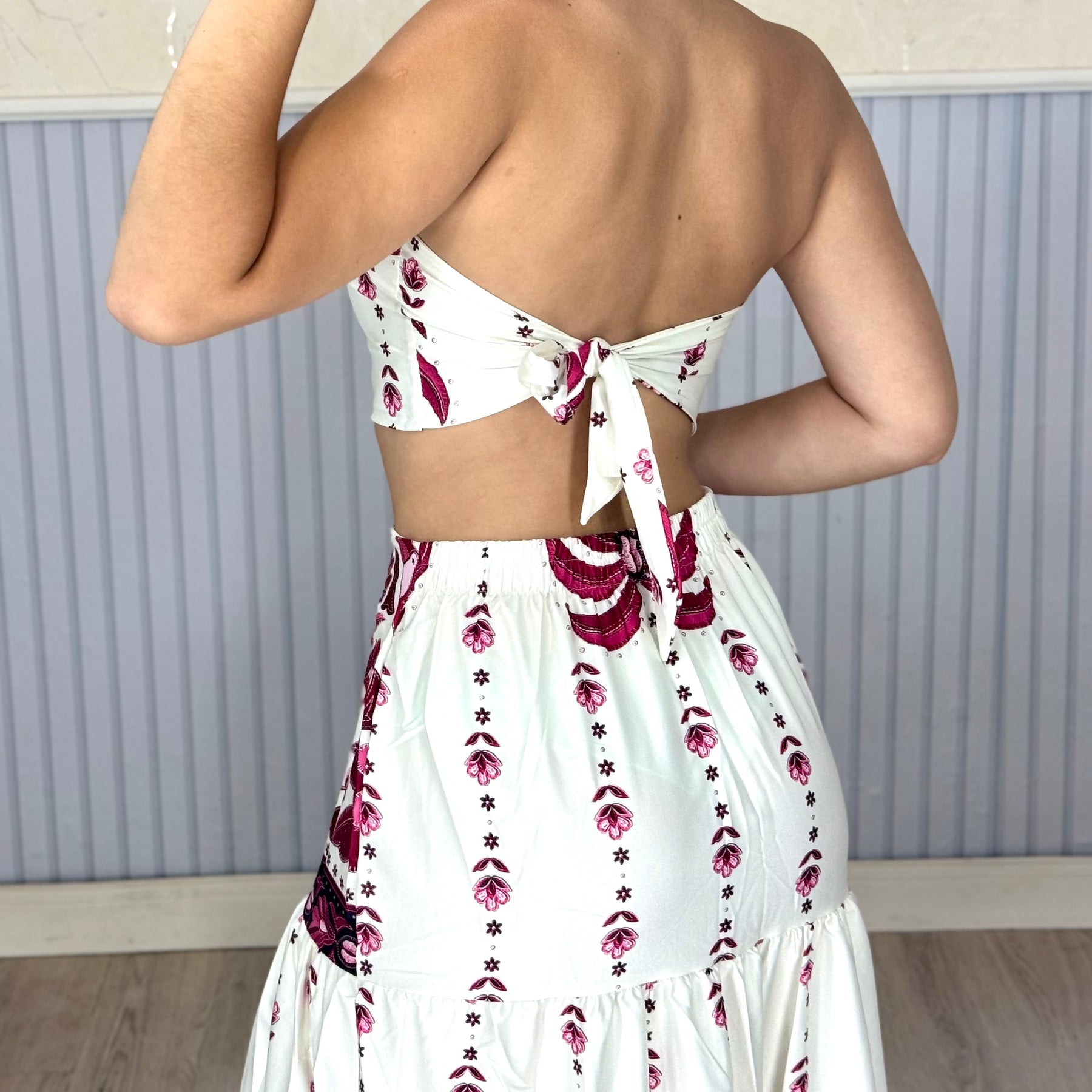 Conjunto Cropped e Saia Longa Marcela