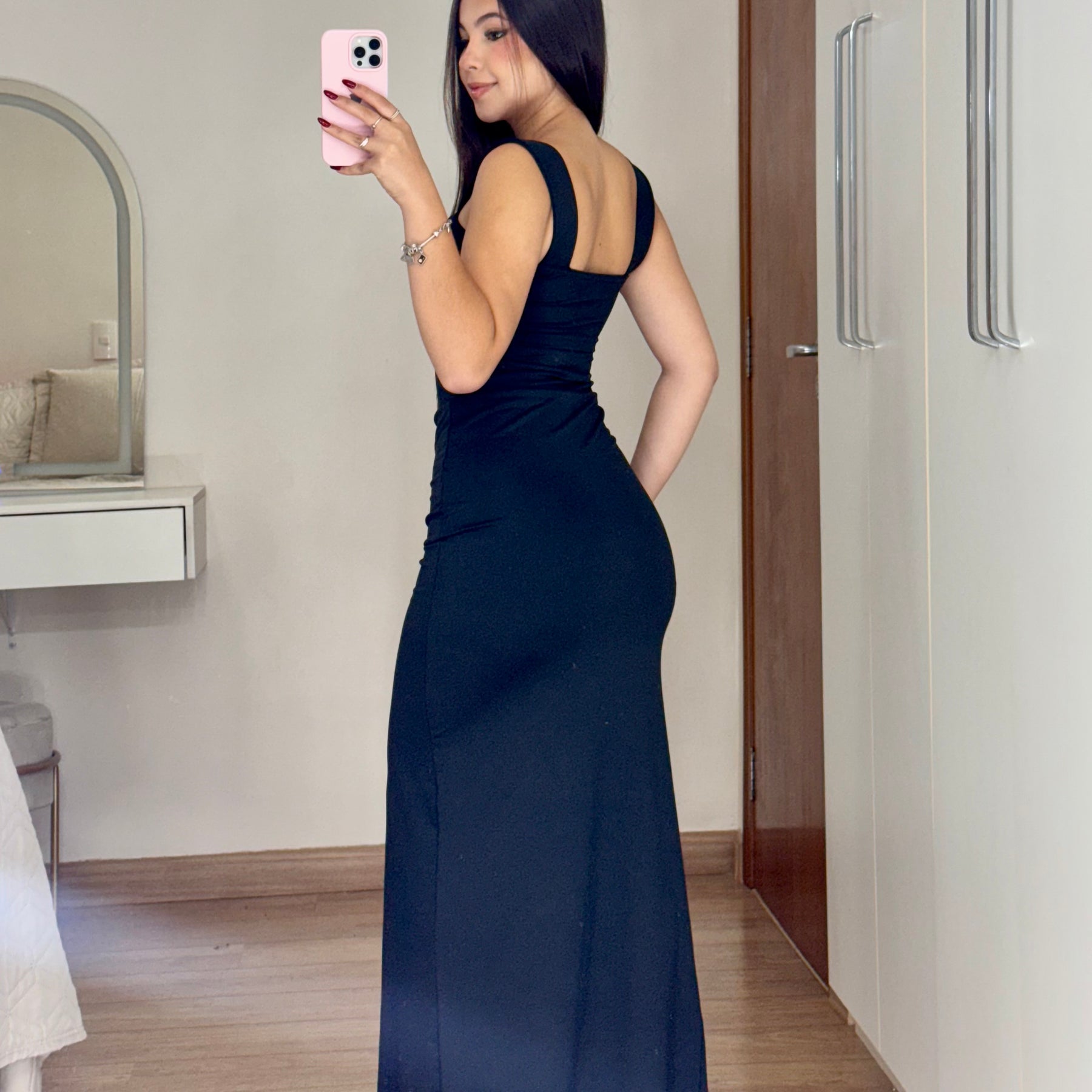 Vestido Longo Com Fenda Suplex