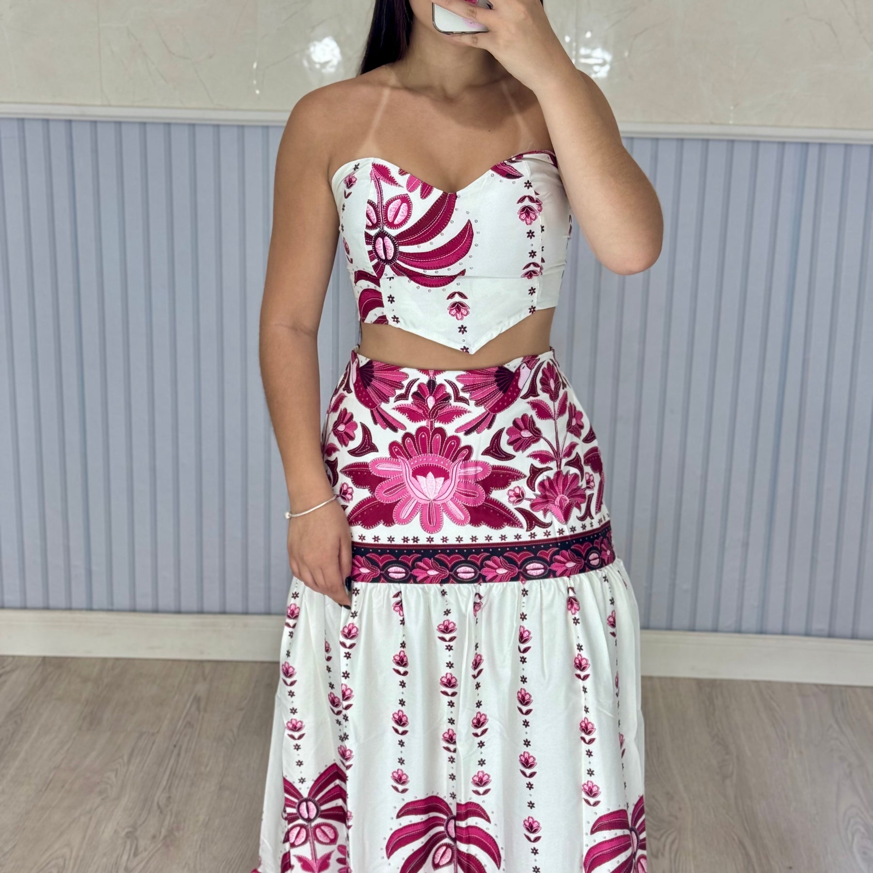 Conjunto Cropped e Saia Longa Marcela