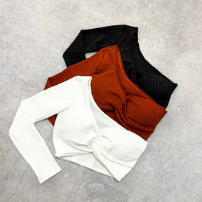 cropped feminino, cropped canelado, cropped manga longa, cropped de alça, cropped justo, cropped ombro a ombro, cropped com bojo, cropped frente única
