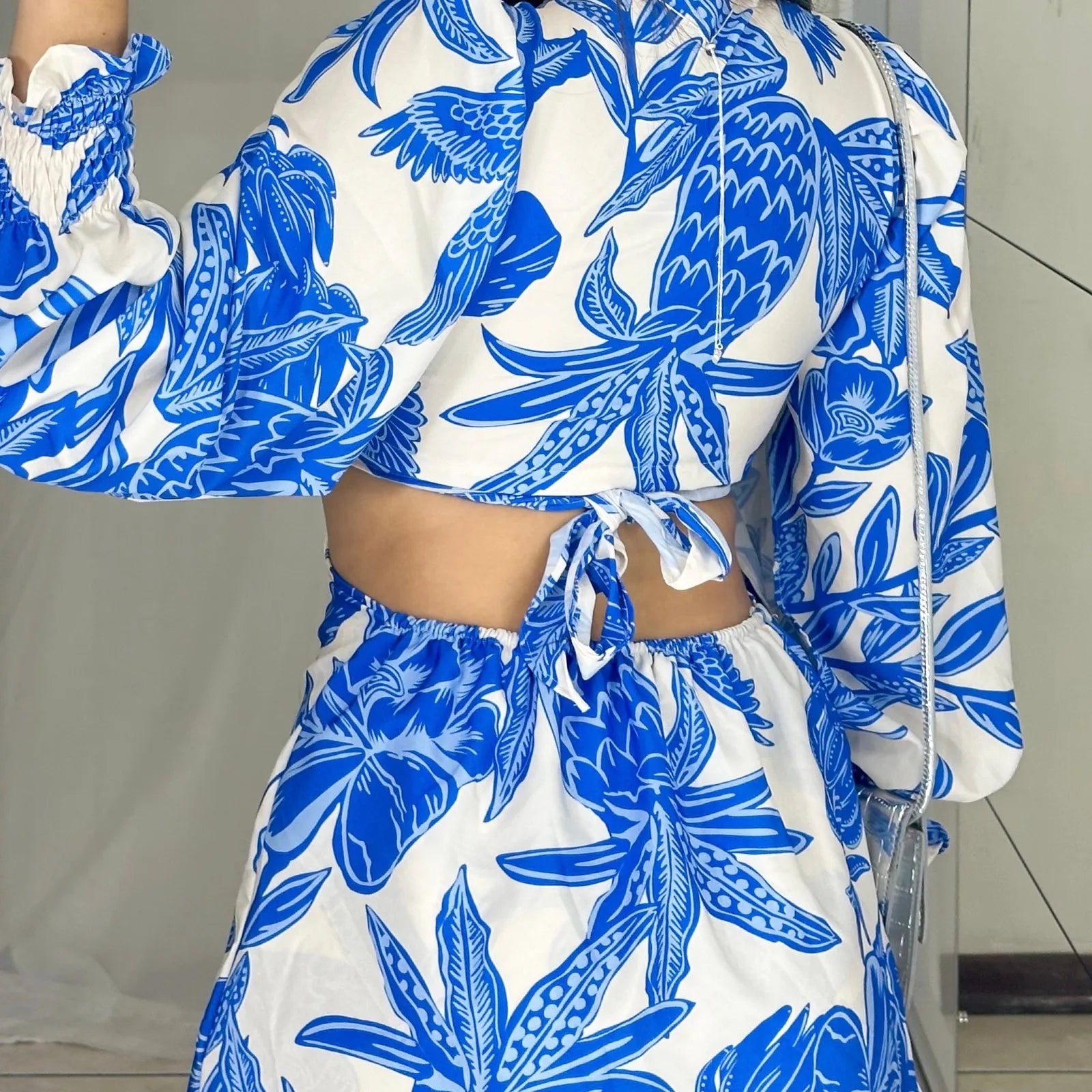 macaquinho feminino, macaquinho curto, macaquinho de verão, macaquinho estampado, macaquinho jeans, macaquinho de alfaiataria, macaquinho manga longa, macaquinho preto, macaquinho para festa, macaquinho casual
