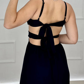 vestido feminino, vestido longo, vestido midi, vestido curto, vestido de festa, vestido casual, vestido, vestido de verão, vestido justo,  vestido estampado, vestido com fenda, vestido preto, vestido branco, vestido básico,