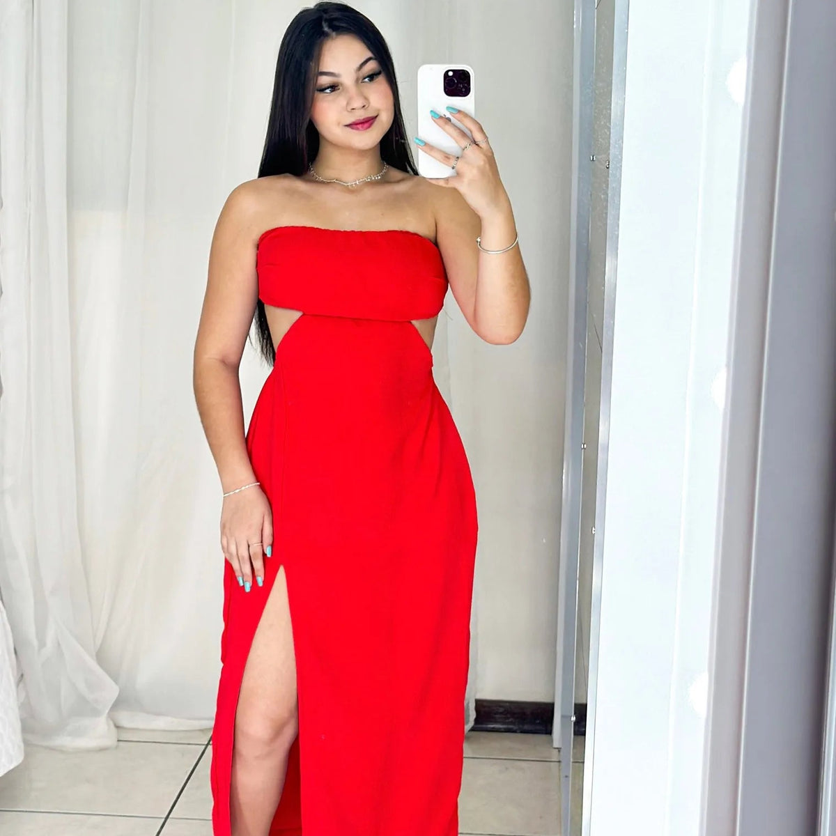 vestido feminino, vestido longo, vestido midi, vestido curto, vestido de festa, vestido casual, vestido, vestido de verão, vestido justo,  vestido estampado, vestido com fenda, vestido preto, vestido branco, vestido básico,