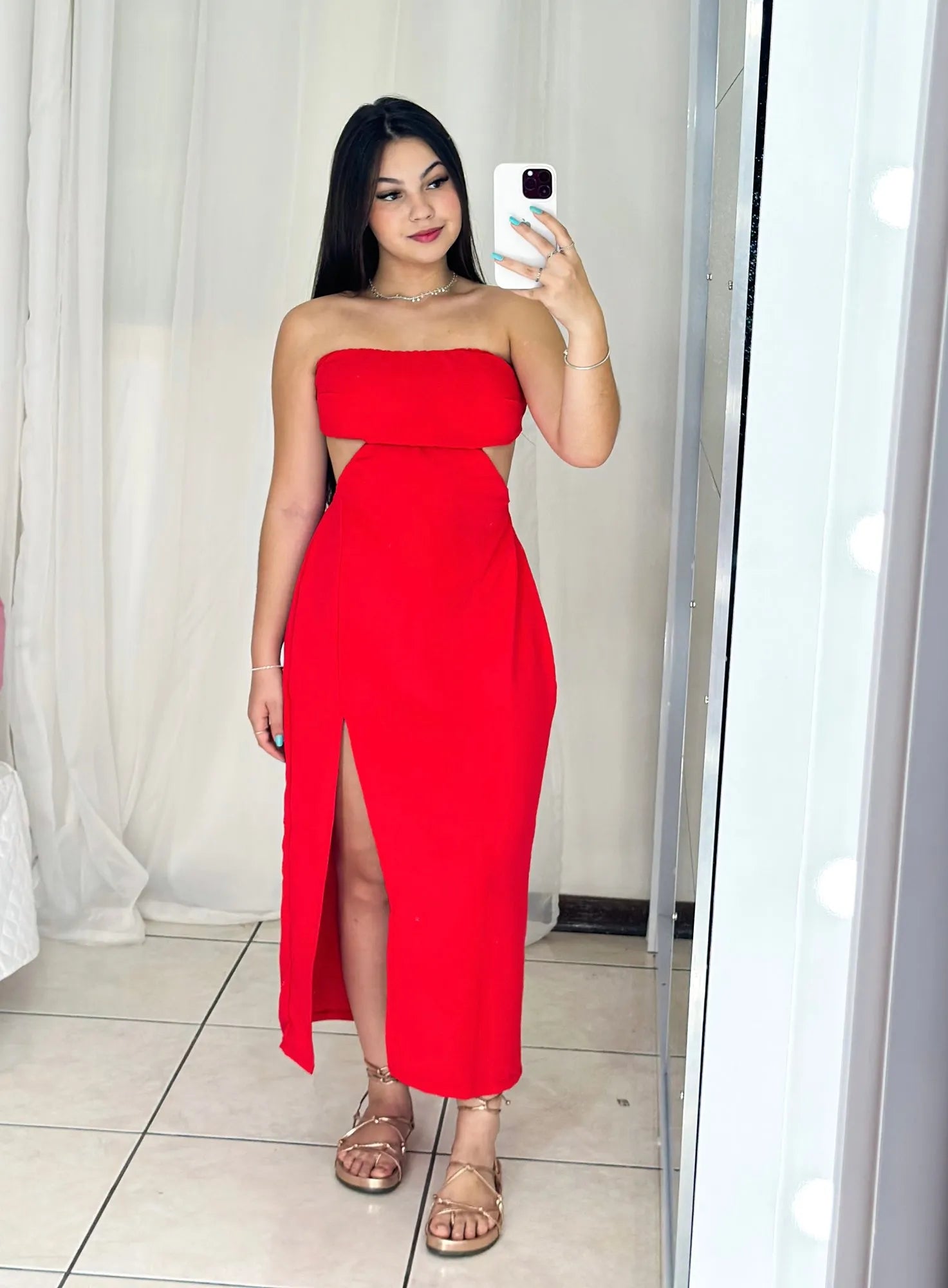 vestido feminino, vestido longo, vestido midi, vestido curto, vestido de festa, vestido casual, vestido, vestido de verão, vestido justo,  vestido estampado, vestido com fenda, vestido preto, vestido branco, vestido básico,